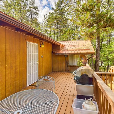 Cozy Lakeside Escape With Deck 4 Mi To Rainbow Lake パイントップ・レイクサイド エクステリア 写真